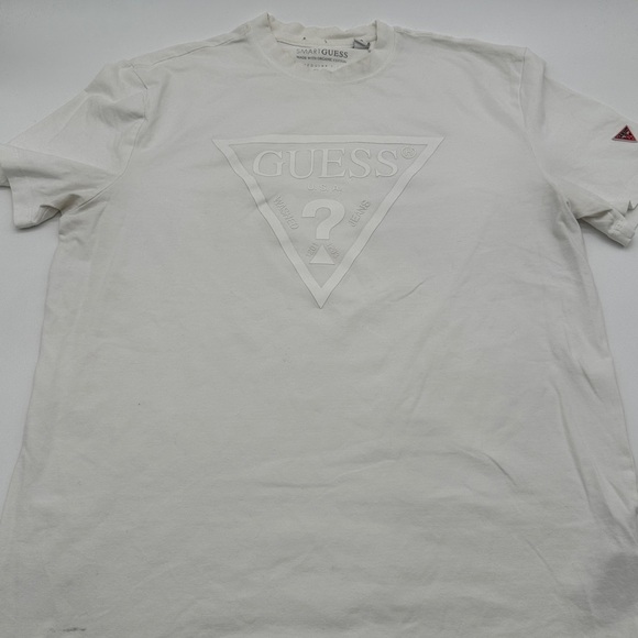 White Guess logo Men’s Tee size medium - Picture 1 of 10